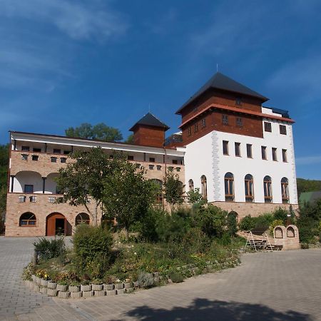 Hotel Vinar - Bed & Breakfast Kurdějov Екстериор снимка