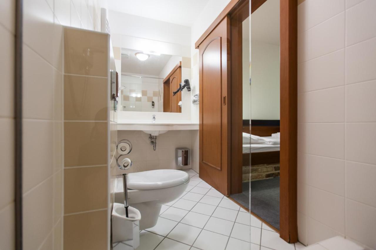 Hotel Vinar - Bed & Breakfast Kurdějov Екстериор снимка